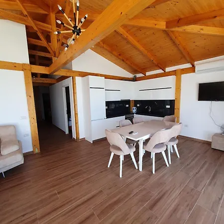 Duplex Penthouse Apartament