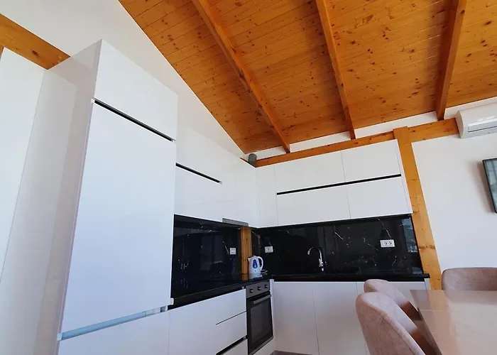 Duplex Penthouse Sarandë